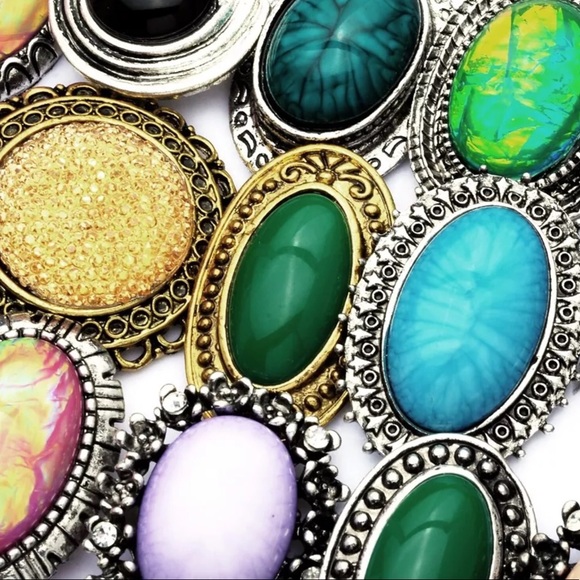 New Mystery Bundle Of Sterling Silver Rings - Picture 9 of 10